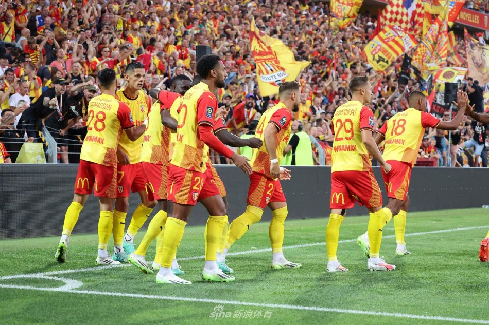 益于他们对 益于他们对