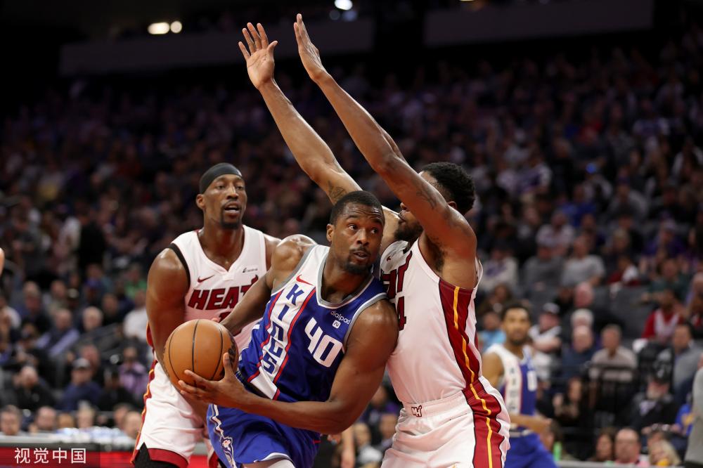 表现逐渐成 表现逐渐成