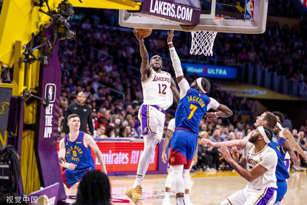 帮助队友形 帮助队友形