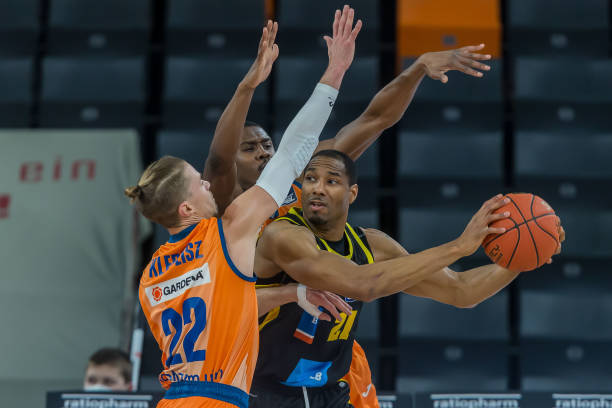 不屈的战斗 不屈的战斗