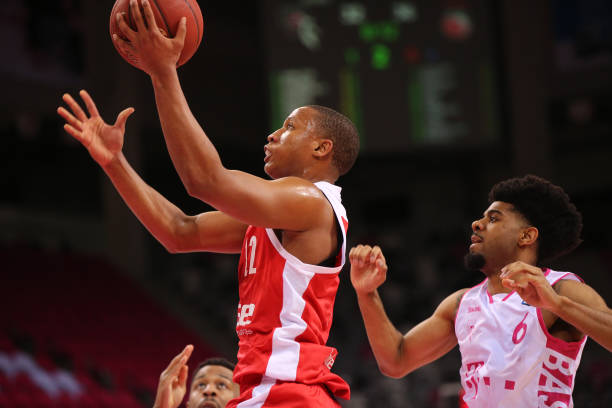 崭露头角 崭露头角